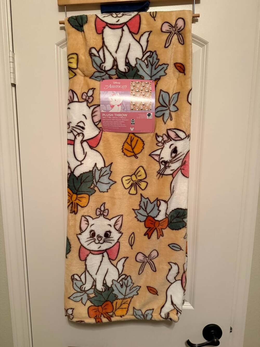 Disney The Aristocats Marie Plush Throw 50x70 Blanket